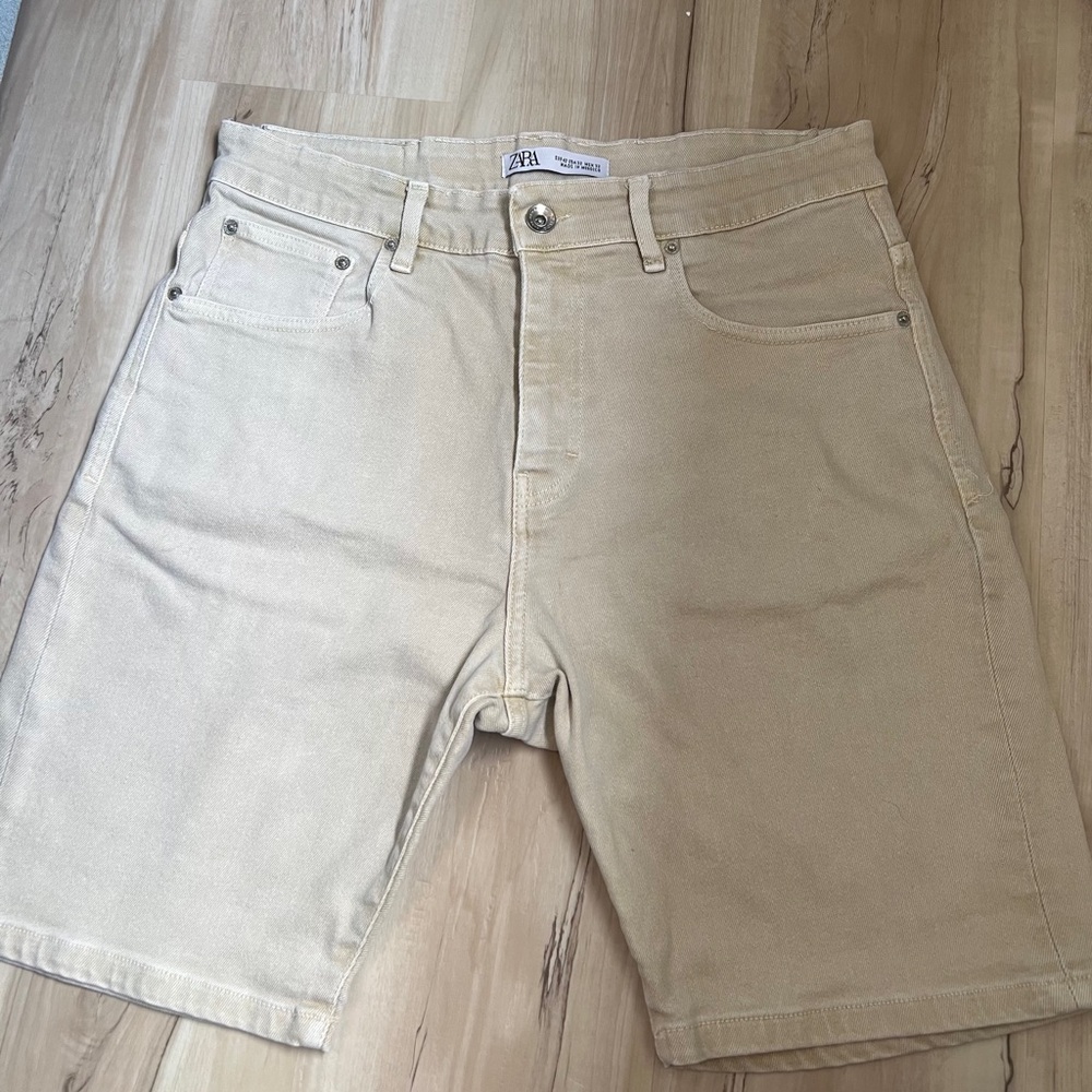 Zara Men's Tan Shorts Size 32